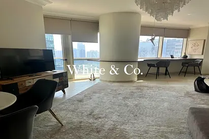 Good condition l Lake View l Spacious unit