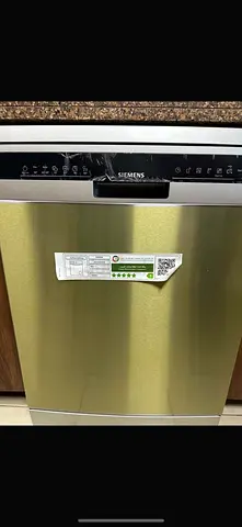 Almost New Siemens Dishwasher SN23HI65MM -
Bought Dhs 1876
Selling Dhs 1000
Please what'sup +9715819