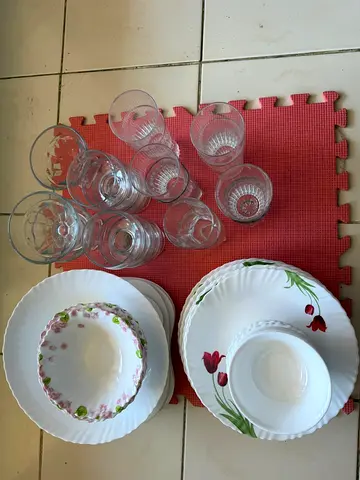 52-Piece Dinnerware & Glassware Bundle – AED 70!
