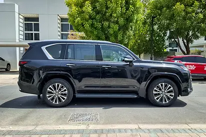 صورة 4 لـ 2025 Lexus LX-SERIES