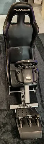 Complete Sim Racing Setup – Playseat Evolution Cockpit + Logitech G920 Wheel & Pedals (Xbox / PC)