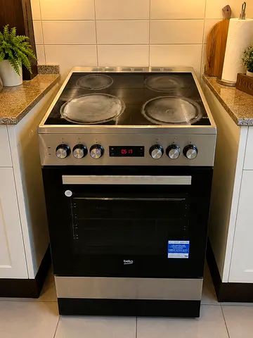 Beko FSM67320GXS 60cm Electric Cooker with 72L Oven