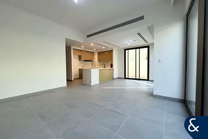 Single Row | Four Bedrooms | Vacant Now