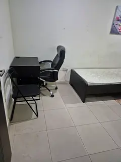 SINGLE PARTITION ROOM AVAILABLE FOR DECENT INDIAN MALE EXECUTIVES, IN BUR DUBAI, MANKHOOL