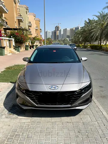 2023 Hyundai Elantra Comfort GCC Specs
