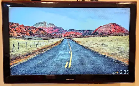 URGENT SELLING ... 52" Samsung LED TV with Wall Mount