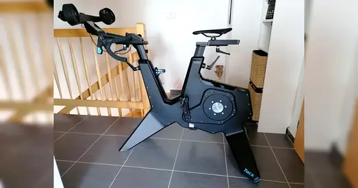 📢 For Sale: Tacx NEO Bike – Excellent Condition