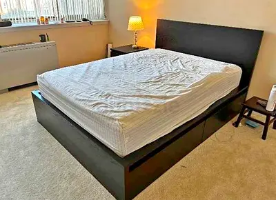 Ikea malm queen size bed with matters 2 storage