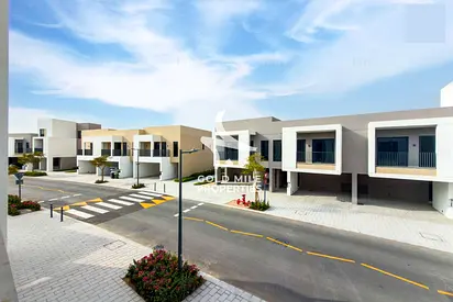 Brand New | 3 BHK + Maid’s Room | Wadi View | Skylight