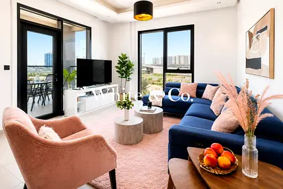 2Bed + Maid | Vacant | Great Natural Light