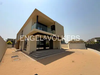 Drivers Room | Large Plot | Central Location