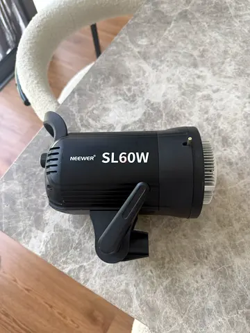 Neewer SL60W