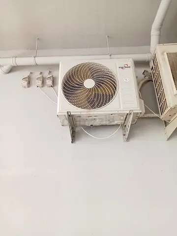 2.5 Ton Air Conditioner for Sale in Ajman 1 year old not used
