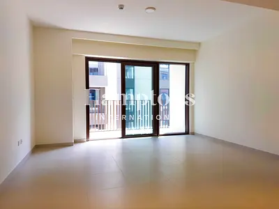 Luxury Waterfront | Private Beach Access | Elegant