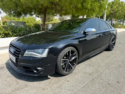 صورة 2 لـ 2014 AUDI S8
