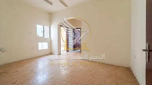 غرفة وصالة للإيجار السنوي في أبو شغارة عقد عزاب صريح صيانه مجانيه اطلاله مفتوحه مساحه واسعه قريب من ميغا مول