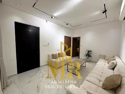 🏡 فيلا فاخرة جديدة بالكامل – أول ساكن | 5 غرف ماستر | طابقين + روف | مفروشة | شاملة الكهرباء والمياه والمكيفات والرسوم