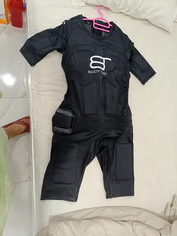 EMS Body Me padded high impact suit - size M to L.