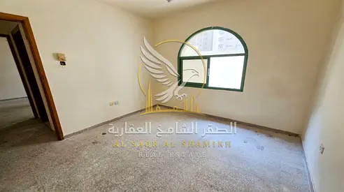غرفتين وصالة منطقه ابو دانق الشارقه اطلاله مفتوحه موزع مساحه واسعه صيانه مجانيه تسهيلات بالسداد قريب من ميغا مول