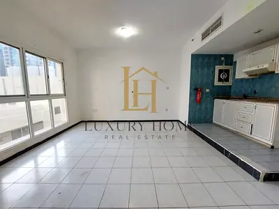 AC FREE' STUDIO AVAILABLE FOR FAMILY CLOSE TO KING FAISAL STREET