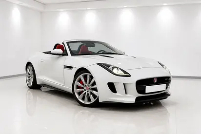 2015 Jaguar F-TYPE photo 2