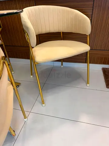 Set of 4 Velvet Dining Chairs with Gold Frame