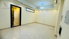3-bedroom apartment with a living room and 3 bathrooms Second tenant Includes free parkin location o