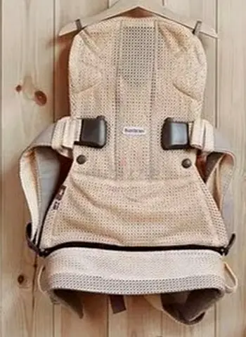 Babybjorn mesh one Air carrie