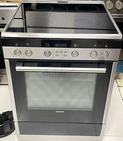 Siemens Freestanding Electric Ceramic hob with oven 60x60cm good condition