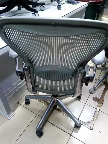 Herman Miller Aeron chair for selling.good condition only little use