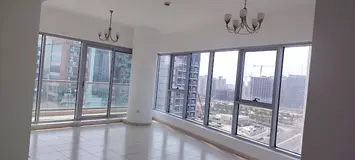 Skycourts Tower - D- 2 B/R with Kitchen Appliances - Large Apartment - Corner Unit - Balcony - Close