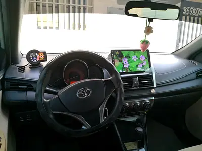 2016 Toyota YARIS 照片 3