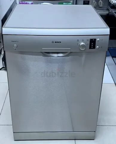 Bosch freestanding dishwasher in stainless steel - Excellent Condition working condition