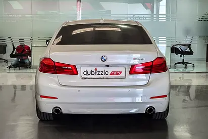 صورة 7 لـ 2019 BMW 5-SERIES