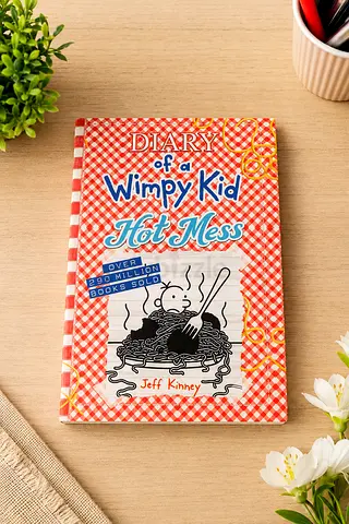 Diary of a Wimpy Kid: Hot Mess - Jeff Kinney (Paperback) - Good Condition