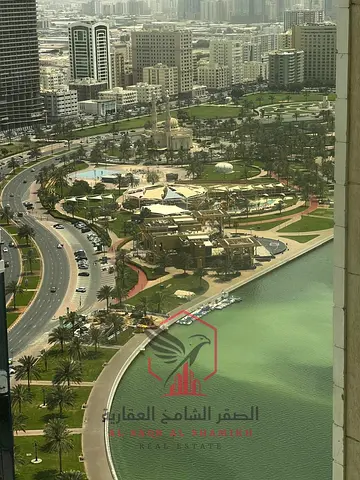 شقة واسعة من غرفتين وصالة للإيجار مع إطلالة مفتوحة وتكييف مجاني باركن جيم ومسبح
