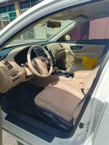 2018 Nissan ALTIMA 照片 4