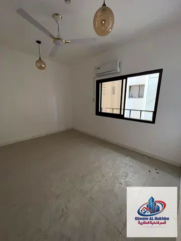 Large space - Prime location close to services - Special price - Flexible payment options