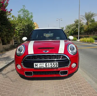 Mini Cooper S GCC Specs with JCW semi interior trim.