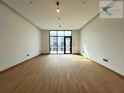 Contemporary Layout | Panoramic Views | Store | High End Finishing