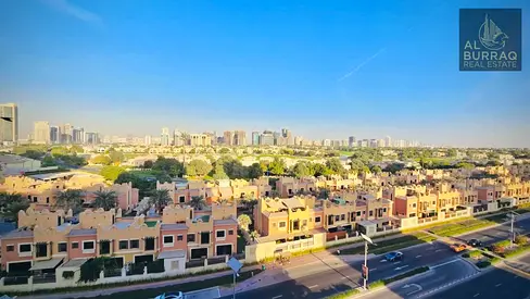 Semi Furnished - 2 Balconies - Golf Course View