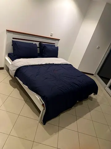 King size bed