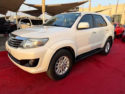 صورة 4 لـ 2013 Toyota FORTUNER