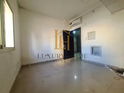 Budget-Friendly Studio With Built-in Split AC – Al Ghuwair