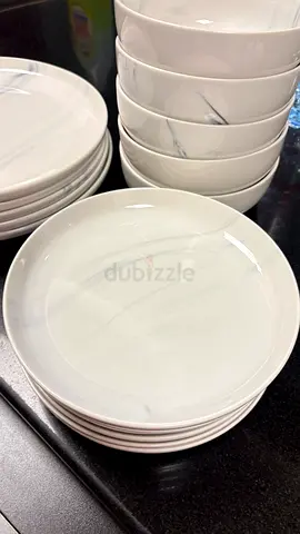Noon East Porcelain Dinner Set 17 Pieces - Used Less Than 1 Month