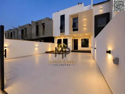Townhouse - Good location - Fees included - 3 floors - Excellent price