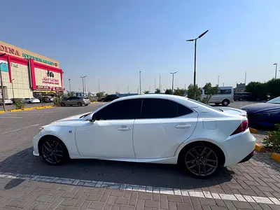 صورة 5 لـ 2016 Lexus IS-SERIES