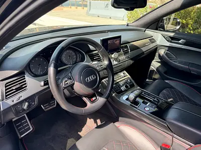 صورة 6 لـ 2014 AUDI S8