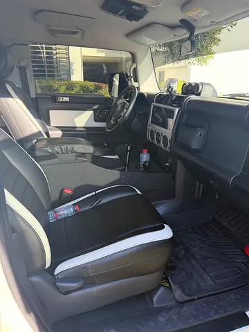 2017 Toyota FJ CRUISER — фото 6