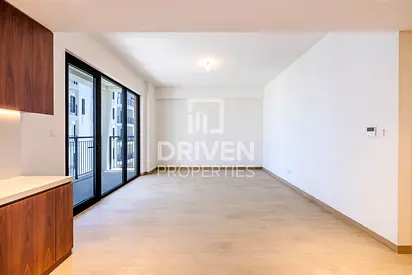 Exquisite Unit with Grand Skyline Views | Vacant
